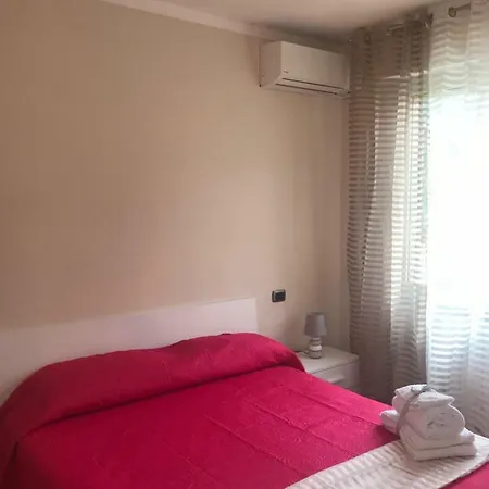 Casa Giovanna Forte Dei Marmi Tatil Evi Vallecchia